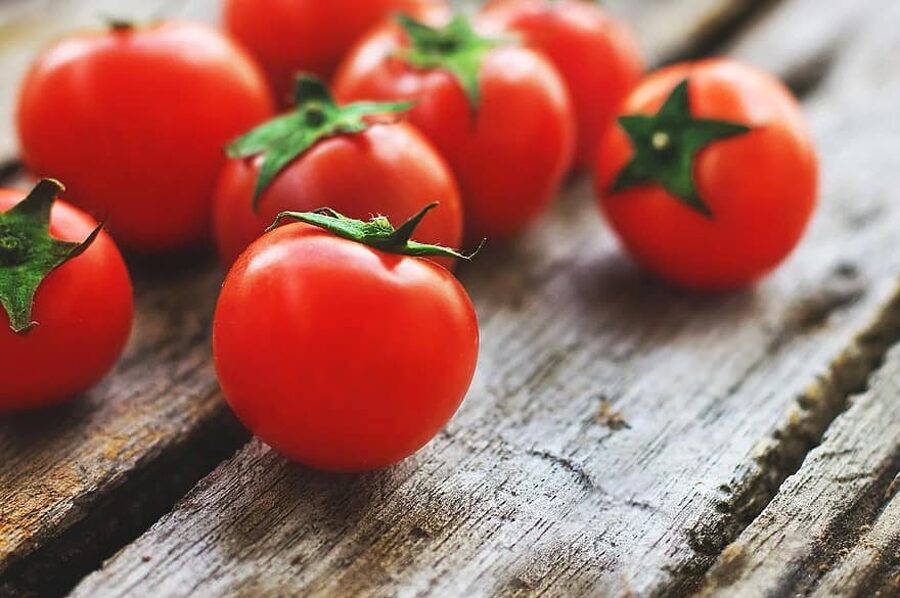 Red peas. Wild tomato variety. A rarity in the greenhouse and garden. Tomato seeds.