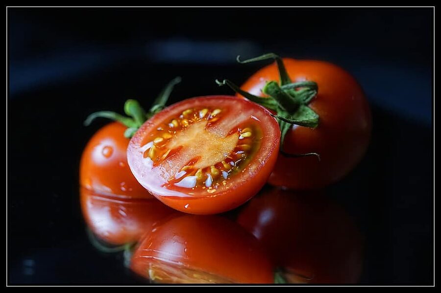 Moneymaker tomāti. Ražīgi, garšīgi un izturīgi, agrie sarkanie tomāti. Tomātu sēklas. 